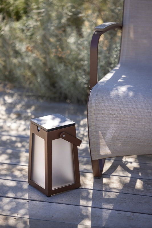 TINKA – Lanterne solaire