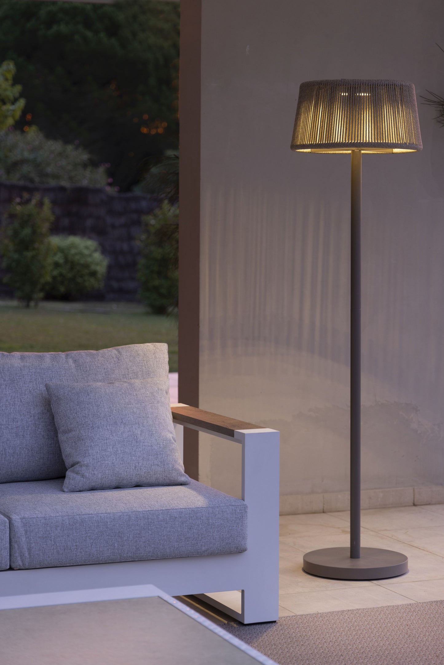 ROP&STRIP – Lampadaire solaire 175 cm