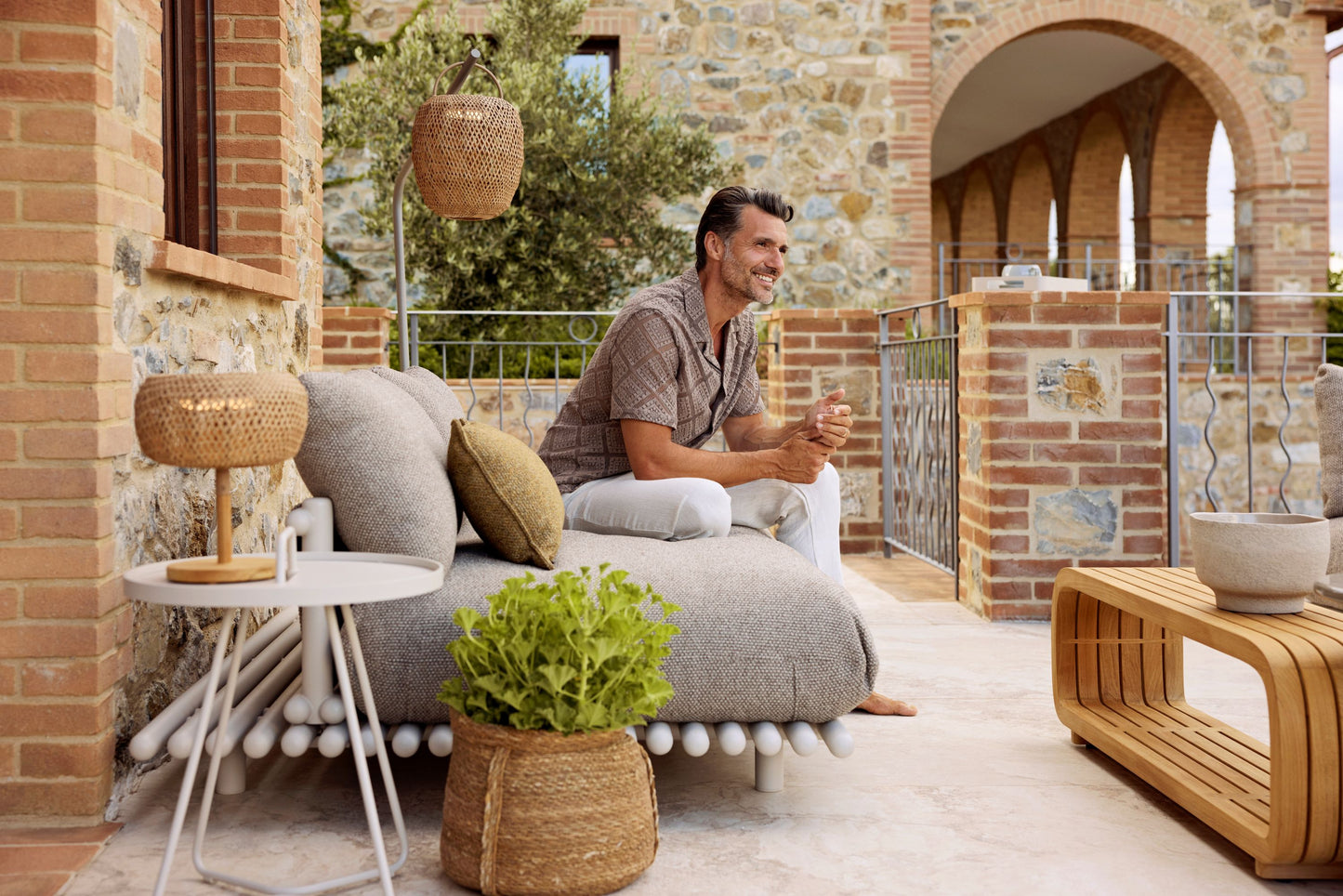 STICKS PLATFORM, canapé avec chaise longue