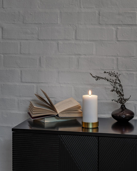 Bougie LED pilier ivoire finition lisse 7,8 x 15 cm